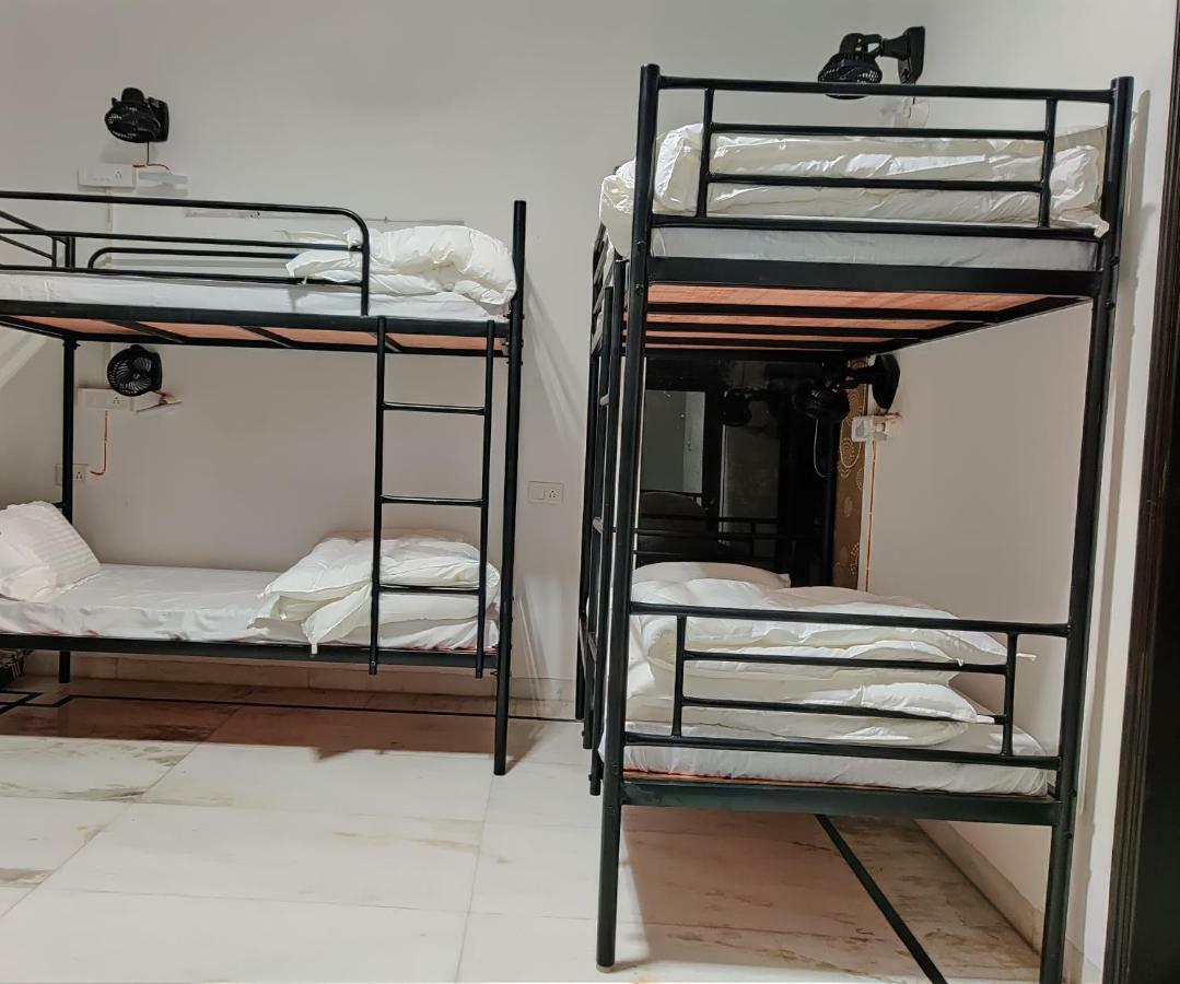 Hostel A Sleepy Fox Nové Dillí Exteriér fotografie